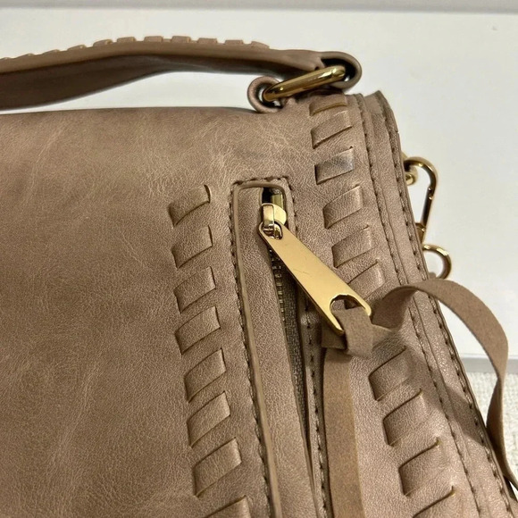 Urban‎ Expressions stylish Khloe crossbody saddle bag - Picture 14 of 14